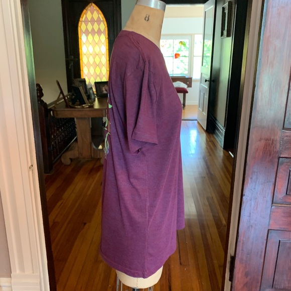 Sorority T-shirt. Size Large. EUC - Picture 6 of 8